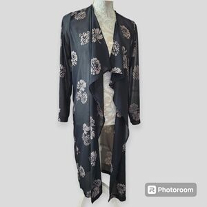 Forever 21 Black Floral Fairy Whimsical Kimono size small